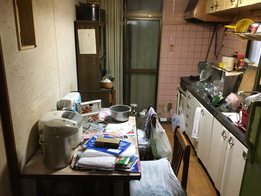 作業前の台所