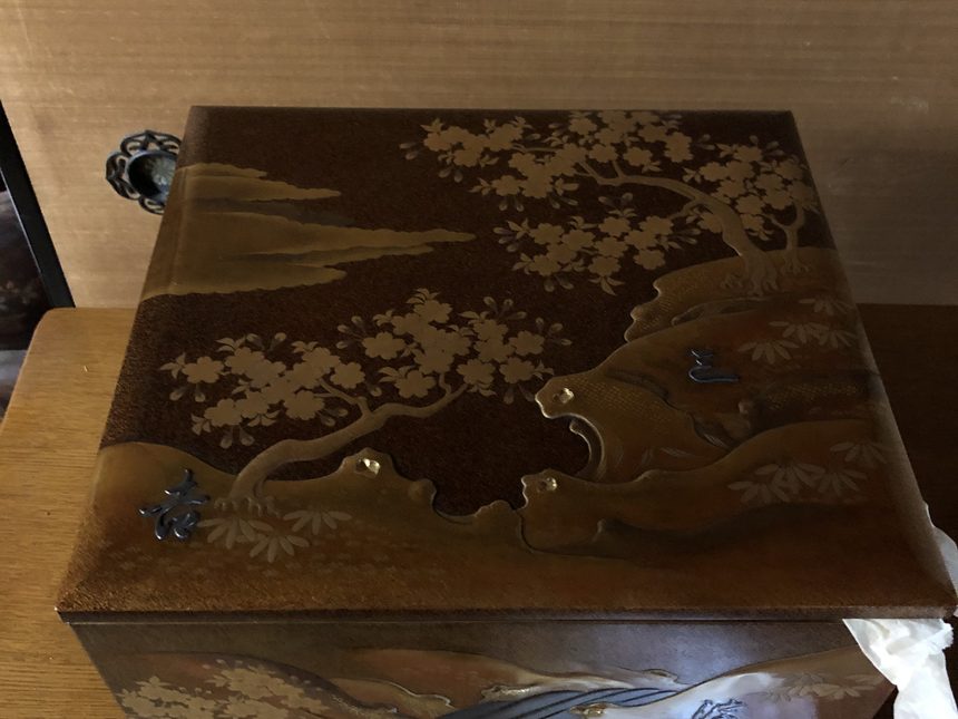 買取した古い座卓