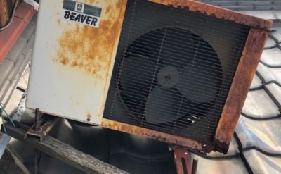 エアコン室外機